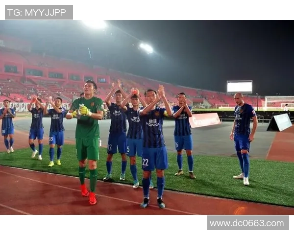 苏宁与亚泰激战正酣10月22日精彩对决引发球迷热议